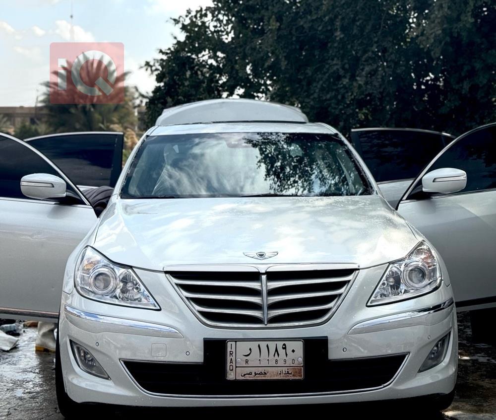 هیوندای جێنسس